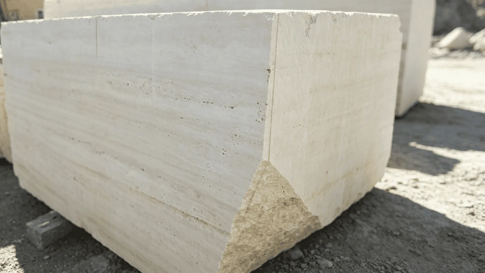 Travertino Beige Navona Travertine Block For Flooring and Wall thumbnail 2