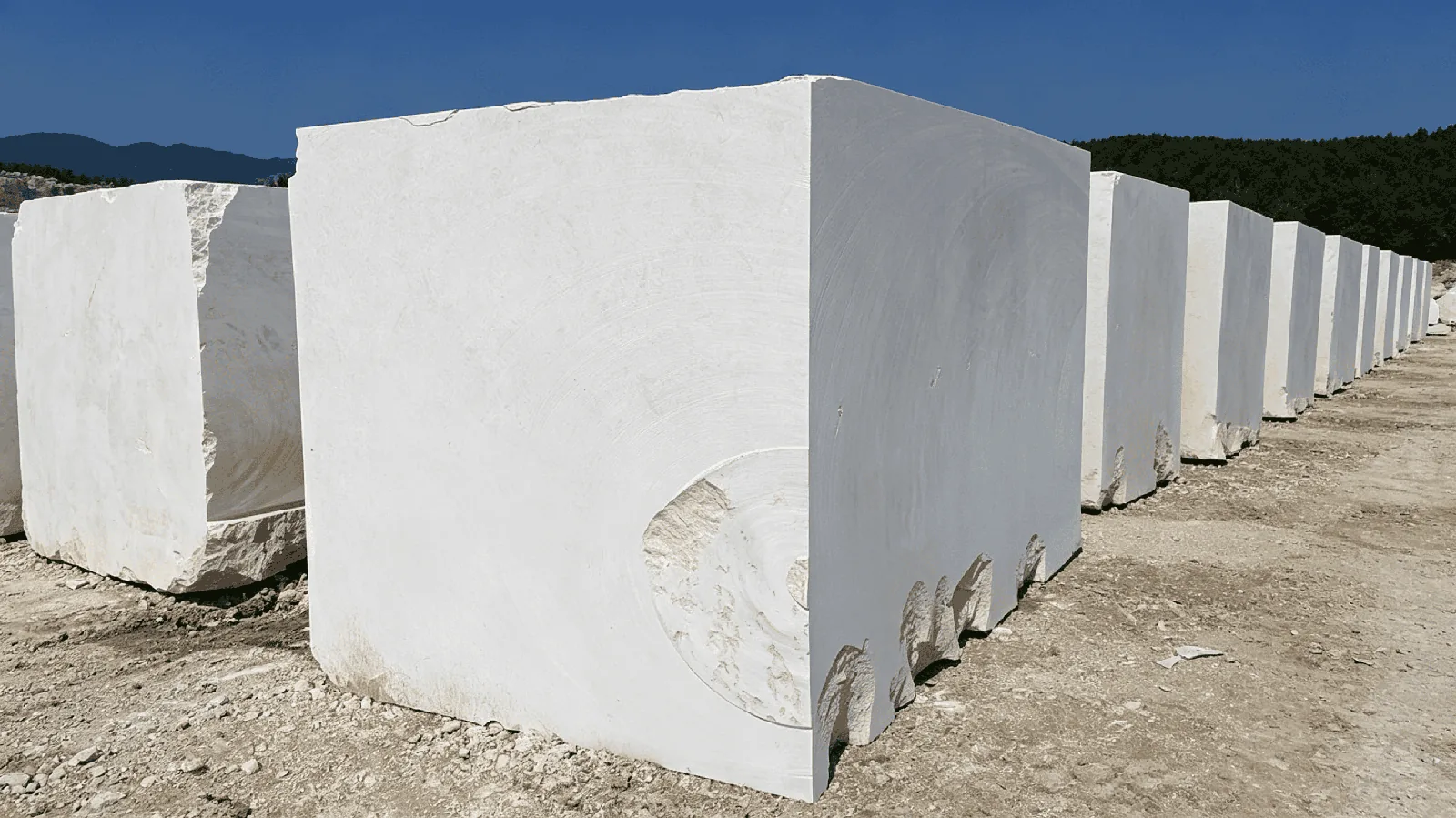 Vratza Beige Limestone Blocks For Indoor Floor and Wall panels thumbnail 3