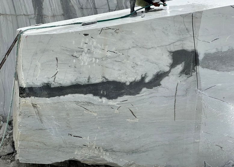 Semi White Exclusive Marble Blocks For Flooring and Hotel decoration thumbnail 3