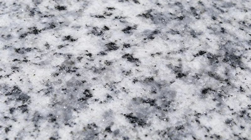 White Halayeb Granite Tiles for Floor and Wall thumbnail 2
